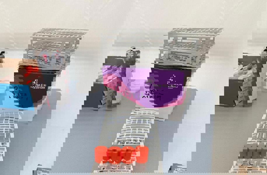 Test PCR na SARS CoV-2 je možné znovu absolvovat v mobilní buňce SPADIA LAB u Žlutých lázní v Praze-Podolí